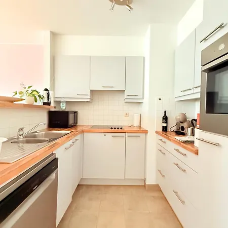 Lovely For 6 Guests With Water Views Baby Bed * Knokke-Heist