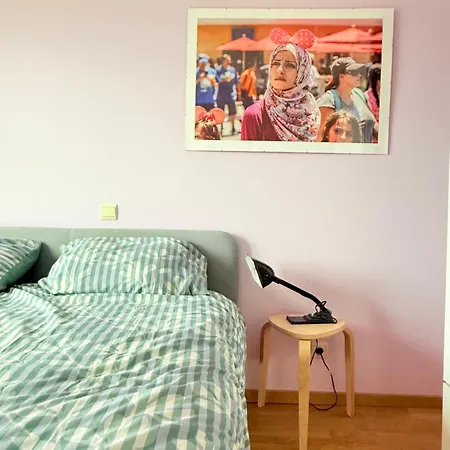 Lovely For 6 Guests With Water Views Baby Bed Apartment