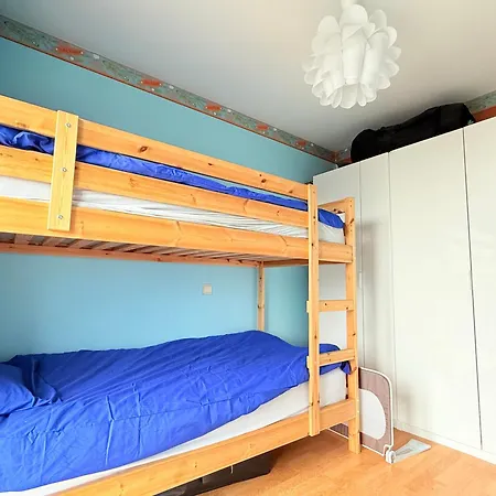 Apartment Lovely For 6 Guests With Water Views Baby Bed Knokke-Heist