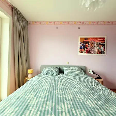 Lovely For 6 Guests With Water Views Baby Bed *