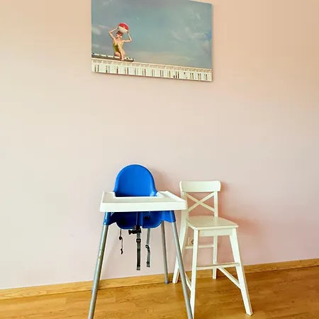 Apartment Lovely For 6 Guests With Water Views Baby Bed