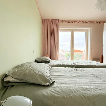 Lovely For 6 Guests With Water Views Baby Bed *