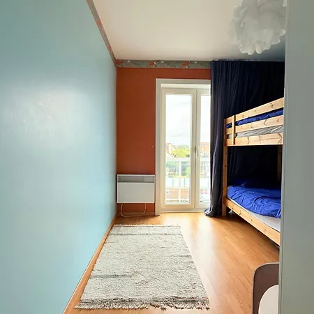 Apartment Lovely For 6 Guests With Water Views Baby Bed